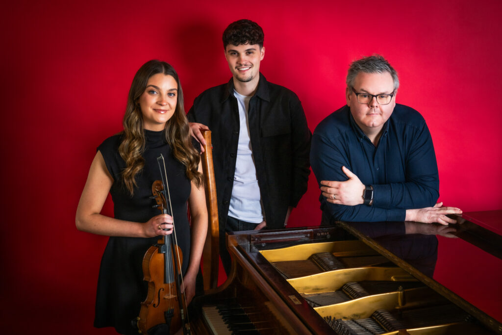 IMDL and Music Network Presents Séamus and Caoimhe Uí Fhlatharta with Ryan Molloy